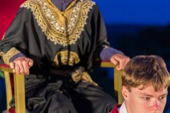 Engel-im-Weinberg-5_klein-scaled